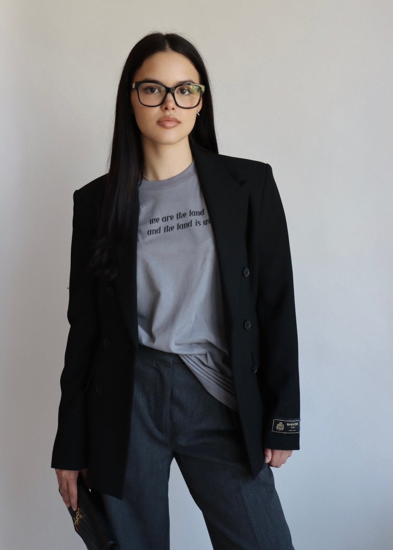 WE ARE THE LAND T-SHIRT OVERCAST GREY